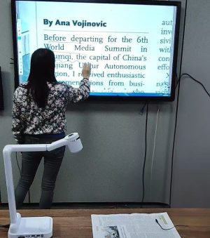 Document camera FT-F705 working with an all-in-one classroom display to show clear printed text